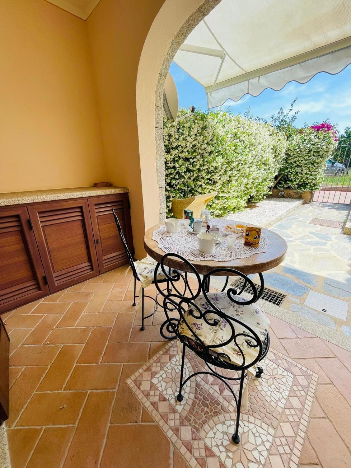 Appartamento Le Querce Vaccileddi エクステリア 写真