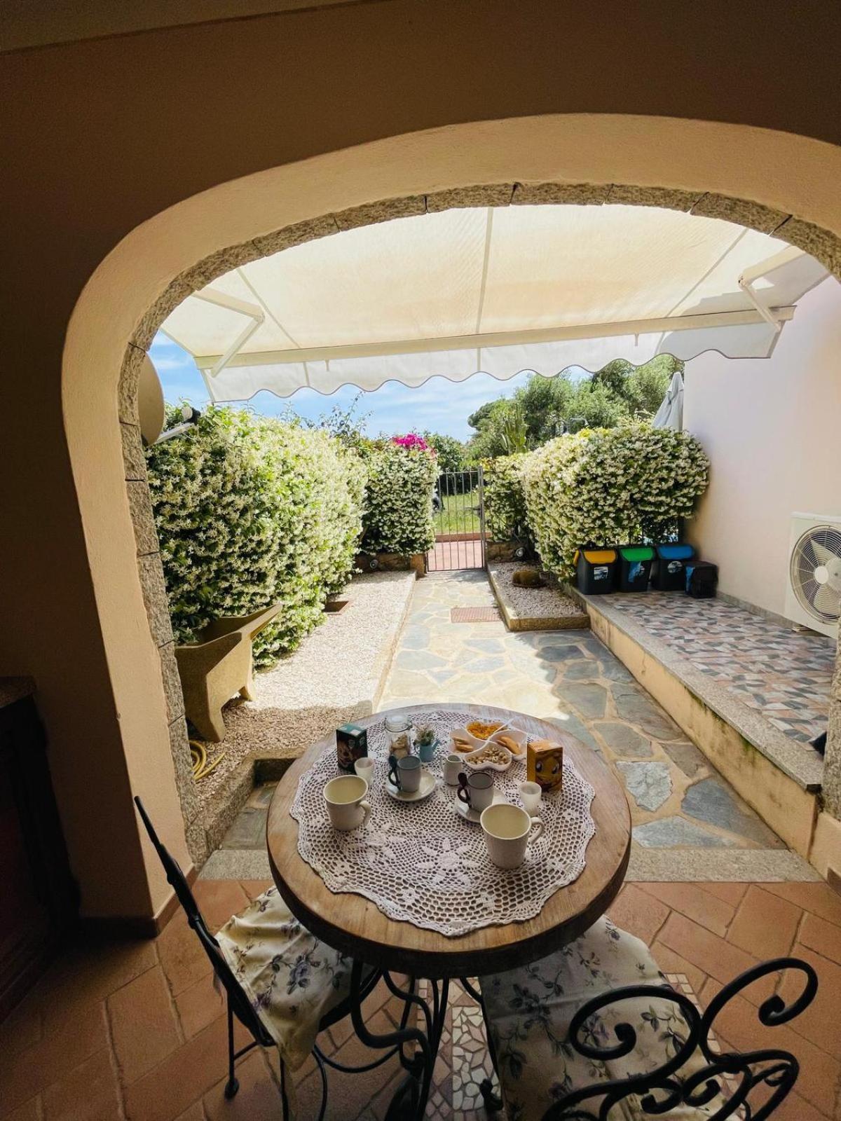 Appartamento Le Querce Vaccileddi エクステリア 写真
